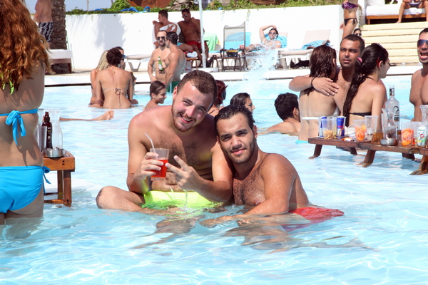 Riviera on Sunday 